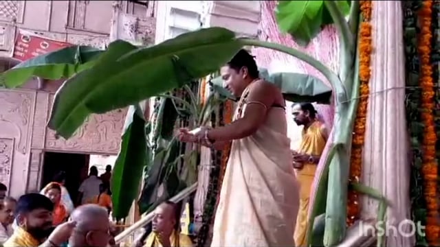 वृंदावन की राधा दामोदर मंदिर में मलमास के चलते समाजसेवियों का किया गया स्वागत सम्मान