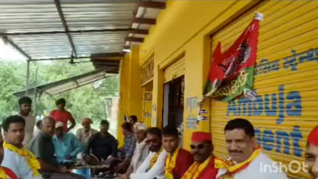 बलदेव में समाजवादी पार्टी की जन चौपाल की गई आयोजित विकास कार्यों को जन-जन तक पहुंचाने पर की चर्चा