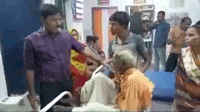 भलुआर गांव में दबंगों ने एक वृद्ध को पीट कर किया जख्मी प्राथमिक उपचार के बाद भागलपुर रेफर