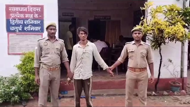 बिलरियागंज थाना की पुलिस टीम ने चोरी की मोबाइल के साथ शातिर चोर को गिरफ्तार कर भेजा जेल