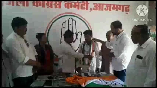 जिला कांग्रेस कार्यालय पर नए सदस्यों को शपथ ग्रहण व सदस्यता अभियान बढ़ाने को लेकर किया गया बैठक