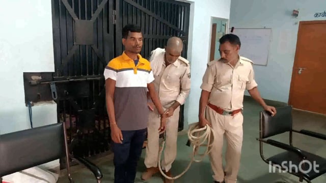 सूरजगढ़ा -सूरजगढ़ा पुलिस के द्वारा एक युवक को 51 लीटर देसी चुलाई गई शराब के साथ गिरफ्तार कर भेजा गया लखीसराय जेल।