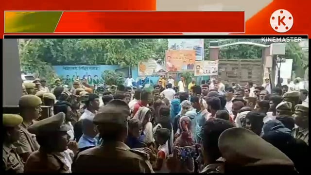 जिला अधिकारी कार्यालय पर श्रेया की मौत के मामले में शनिवार को अभिभावक सड़क पर उतरे परिजनों ने SP पर जताया भरोसा 