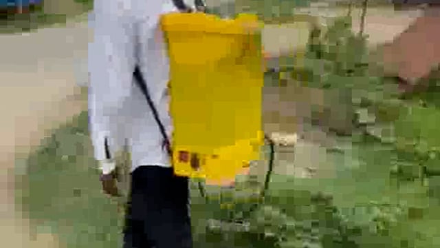 बभनी में चलाया गया स्वच्छता अभियान कीटनाशक दवाओं का किया गया छिड़काव