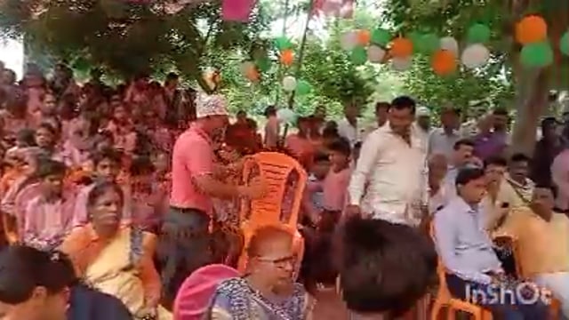 मेरी माटी मेरा शान अमृत रथ यात्रा का बिटिया थोक में हुआ भव्य स्वागत कस्तूरबा विद्यालय में आयोजित हुआ कार्यक्रम कोड लगाओ