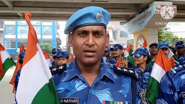 कानपुर देहात - आजादी का अमृत महोत्सव के उपरांत सुरक्षाबलों ने अकबरपुर कस्बे में किया फ्लैग मार्च।