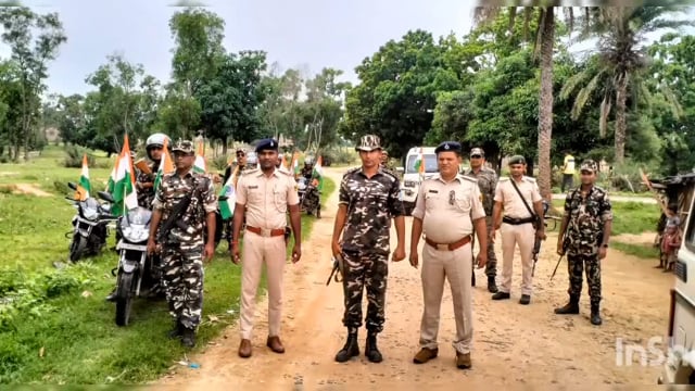 77 वें स्वतंत्रता दिवस को लेकर संदीप क्षेत्र का सुइया थाना पुलिस व एसएसबी बटालियन ने किया प्लेग मार्च 