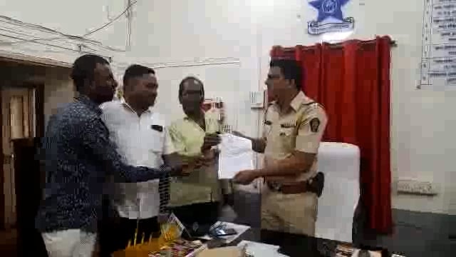 बस्थानक समोरील ऑटोथांब्यावर केलेले अतिक्रमण हटवा अन्यथा आंदोलन करणार ऑटो संघटनेचे प्रशासनाला निवेदन