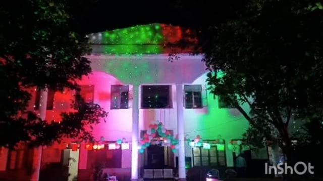 अमृत महोत्सव के तहत तिरंगे की जगमगा लाइट से चमकी महावन तहसील तिरंगे के रंग से रंगी महावन तहसील