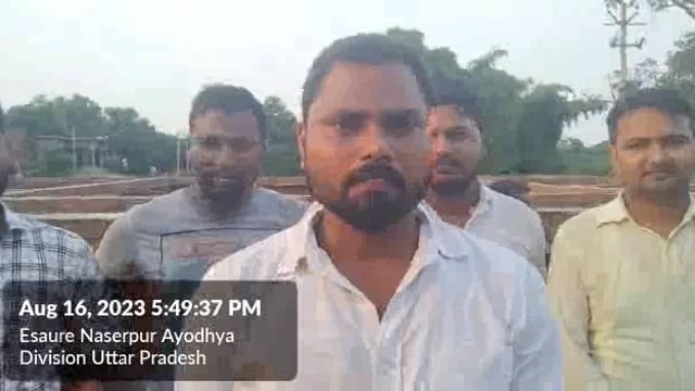 भ्रष्टाचार का बोलबाला पंचायत भवन के निर्माण में।

अम्बेडकर नगर जिले के रामनगर ब्लाक क्षेत्र ग्राम सभा नयागांव में बन रहे पंचायत भवन पीली ईंट अत्यंत घटिया सामग्री से कराया जा रहा निर्माण।
वहां के स्थानीय लोगों ने ऑनलाइन शिकायत भी किया है शिकायत संख्या
40017823020701 है।