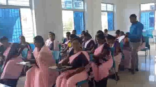 गैर संचारी रोग से संबंधित आशाओं का एक दिवसीय मोबाइल एप्स प्रशिक्षण आयोजित&राजकीय फार्मेसी कॉलेज (बांका)