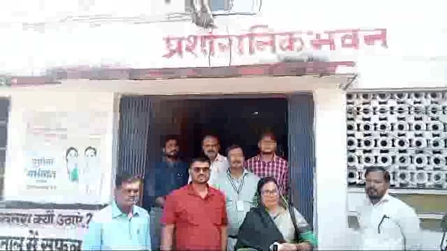 जिला परिषद मद से होगा अमरपुर रेफरल अस्पताल का जीर्णोद्धार जिला परिषद सदस्यों ने किया अस्पताल का निरीक्षण 