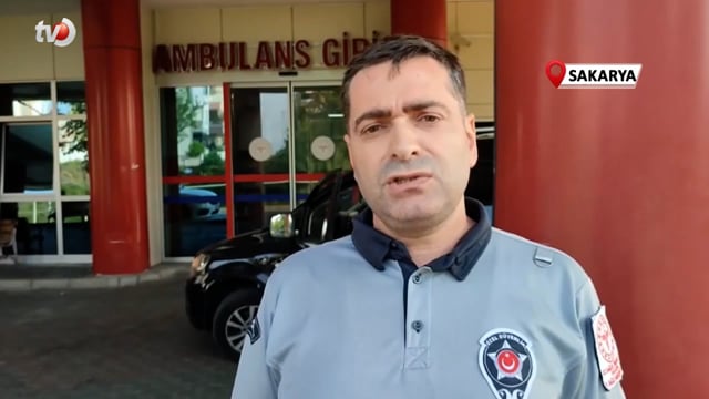 Anne Kedi Yavrusunu İlk Kontrol İçin Acil Servise Getirdi