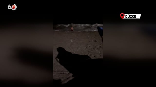 Yasak Olmasına Rağmen Denize Girdi