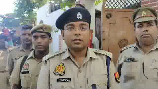 थाना कोतवाली देहात क्षेत्र अन्तर्गत की गयी कुर्की की कार्यवाही के सम्बंध में क्षेत्राधिकारी लम्भुआ ने दी जानकारी 