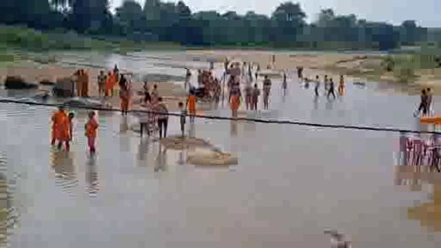 कांवरियों की सुविधा को लेकर बांका जिला प्रशासन अलर्ट, बांका एडीएम व एसडीएम ने दर्द मारा बॉर्डर पर संभाला मोर्चा