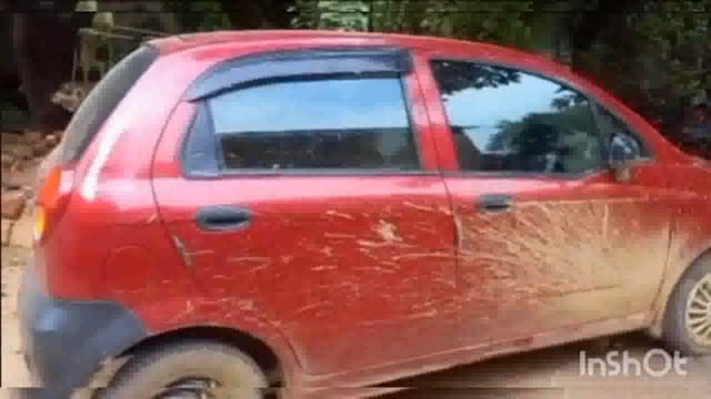 *दुर्घटनाग्रस्त कार से पुलिस ने 289 बोतल  विदेशी शराब के साथ कार को किया जब्त,मौके से चालक फरार*