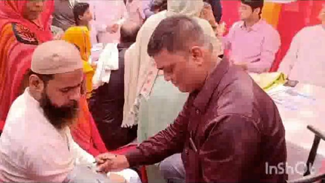 वाराणसी के जलाली पुरा वार्ड के मोहल्ला सरैया में क्षेत्रीय पार्षद हाजी ओकाश अंसारी के प्रयास से मेडिकल फ्री कैंप लगवाया