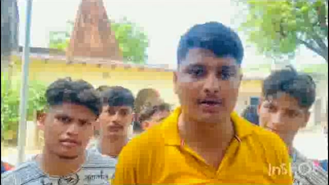 थाना फरहा गांव कुरुकुंडा ग्राम प्रधान ठाकुर सोनपाल सिंह 20 लोग पहली वार डाक कावड़ लाए लक्ष्मण सिंह पत्रकार