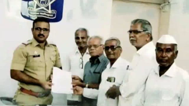 डॉल्बीच्या कर्णकर्कश आवाजासंदर्भात जेष्ठ नागरिकांचे निवेदन 