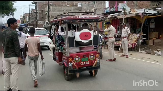 लखीसराय जिला परिवहन पदाधिकारी के निर्देश पर शहर के मुख्य मार्ग पर चलाया गया वाहन जांच अभियान