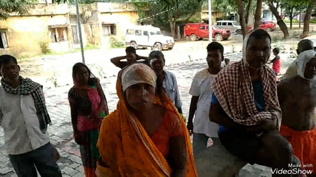 सिरदला प्रखंड के बैरियाटाड़ गांव में मारपीट की घटना में 11 लोग हुए जख्मी सिरदला पीएचसी में किया गया इलाज