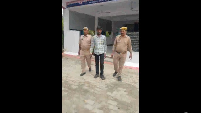 कानपुर देहात थाना सिकंदरा पुलिस ने हत्या  में वांछित चल रहे अभियुक्त को किया गिरफ्तार।