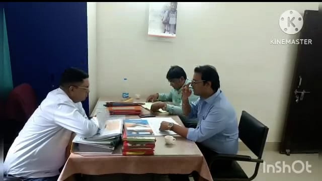 स्थानीय सामुदायिक स्वास्थ्य केंद्र सूरजगढ़ा में भागलपुर से डॉ प्रशांत कुमार सहित उनकी जांच टीम पहुंची सूरजगढ़ा।