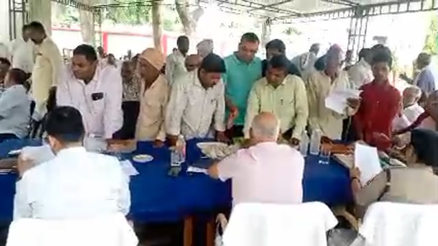 इटियाथोक थाना कोतवाली पर समाधान दिवस का हुआ आयोजन एक ही मामले बार-बार आने पर एसडीएम सदर ने जताई नाराजगी