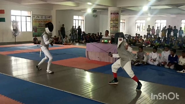 लखीसराय जिला खेल भवन परिसर में दो दिवसीय तलवारबाजी प्रतियोगिता की हुई शुरुआत