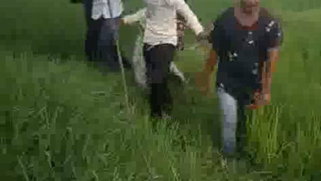 मोहम्मद पुर में प्रेमिका से मिलने गए प्रेमी को ग्रामीणों ने पीटा,वीडियो हुआ वायरल