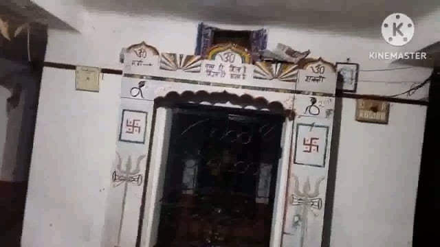 फुल्लीडुमर मनोकामना नाथ शिव मंदिर प्रांगण में आयोजित भंडारे में हजारों लोगों ने खाया भगवान का प्रसाद