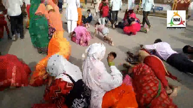 पुत्रदा एकादशी पर पंचकोशीय परिक्रमा करने को उमड़ी हजारों श्रद्धालु भक्तों की जन भीड़।