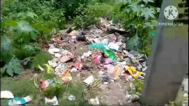 खर्च लाखों सुविधा नदारद; गंदगी के अंबार पर रहने को विवश है नगर पंचायत के वार्ड 09 की जनता