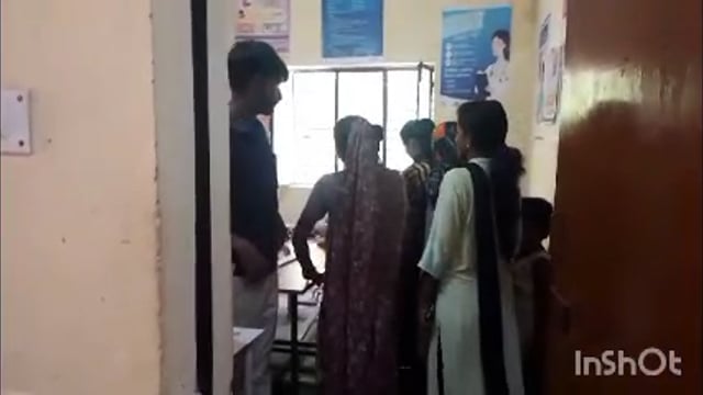 मुख्यमंत्री जन आरोग्य मेले में मरीजों की उमड़ी भीड़ चिकित्सक ही नदारद कैसे हो मरीजों का इलाज