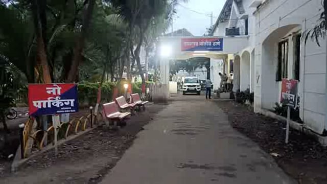 तासगाव तालुक्यातील गौरगाव फाटा येथे एकास मारहाण तिघांच्यावर गुन्हा दाखल