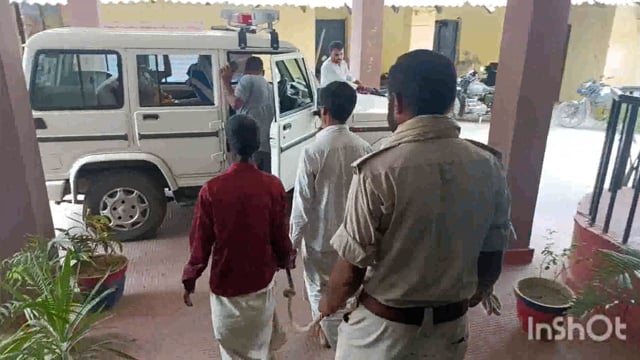 सूरजगढ़ा पुलिस के द्वारा बीती रात दो वारंटी को गिरफ्तार कर पुलिस हिरासत में   पेशी के लिए भेजा गया लखीसराय न्यायालय।