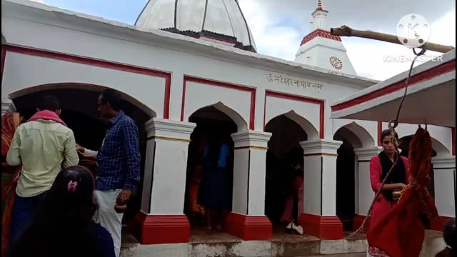 फूलीडूमर प्रखंड के विभिन्न शिवालयों में श्रावण मास की अंतिम सोमवारी को लेकर शिव भक्तों का लगा रहा तांता