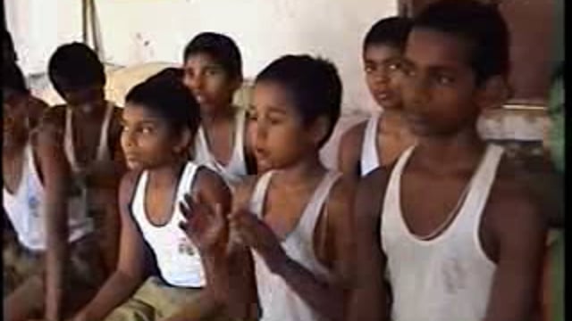 ब्रेकिंग न्यूज़ सोशल मीडिया पर वायरल हो रही है बच्चों की वीडियो ज्ञान देने की जगह बच्चों को दिल में नफरत फैलाया जा रहा 