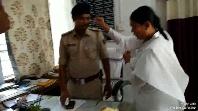 ब्रह्मकुमारी बहनों ने सिरदला थाना परिसर में अधिकारियों व पुलिस कर्मियों को बांधी राखी