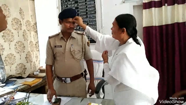 ब्रह्मकुमारी बहनों ने सिरदला थाना परिसर में पुलिस पदाधिकारी व कर्मियों को बांधी राखी