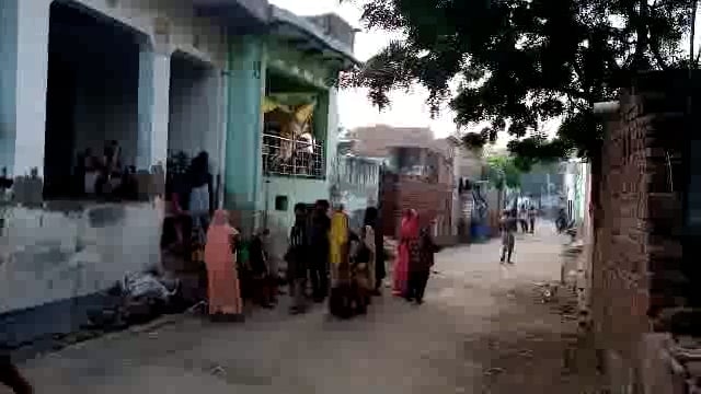 चोरों के हौसले बुलंद: तेहरा महावन से ले उड़े डेढ़ दर्जन बकरिया