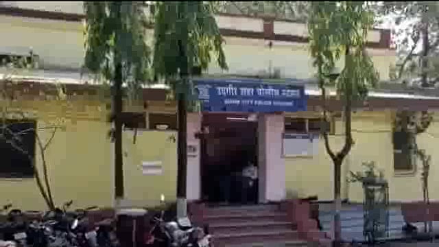 एसटी बसमध्ये चढताना महिलेचा मंगळसूत्र चोरणाऱ्या महिलेला पोलिसांनी घेतले ताब्यात