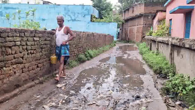 कहने भर का नगर पंचायत, सुविधा नरक से भी बद्तर