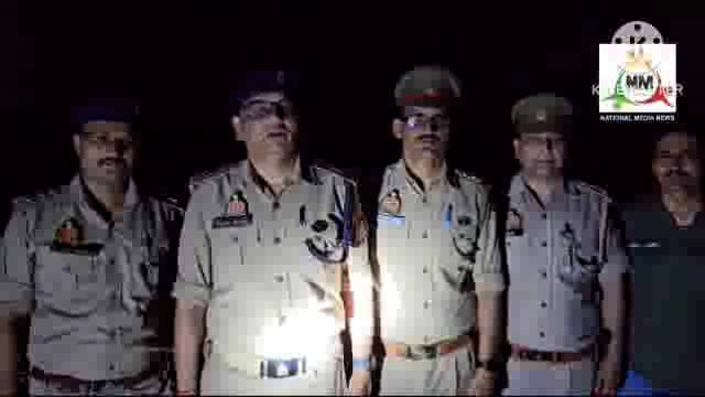 छाता पुलिस ने स्वाट व सर्विलांस टीम के साथ मोबाइल लूटेरों से हुई मुठभेड़, पुलिस की जवाबी फायरिंग में 3 बदमाश हुए घायल।