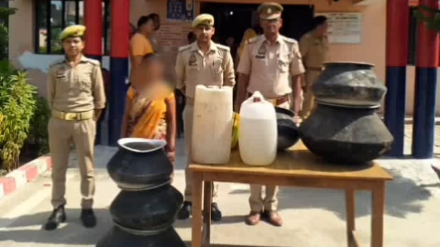 वजीरगंज पुलिस ने 50 लीटर अवैध कच्ची शराब के साथ एक अभियुक्त को किया गिरफ्तार