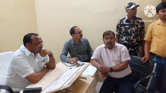 बिहार सरकार कृषि मंत्री कुमार सर्वजीत ने सोमवार को नवादा जिले के सिरदला व मेसकौर प्रखंड का औचक निरीक्षण किया 