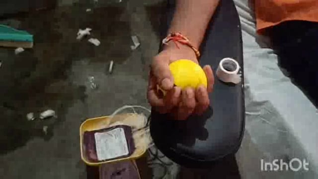 बलदेव में जन चेतना वेलफेयर सोसाइटी द्वारा लगाया गया रक्तदान शिविर शिविर में रक्तदाताओं ने किया रक्तदान