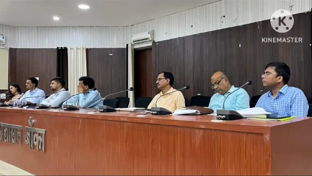 आंगनवाड़ी केंद्र के निर्माण कार्य में तेजी लाने का डीएम अंशुल कुमार ने दिया निर्देश