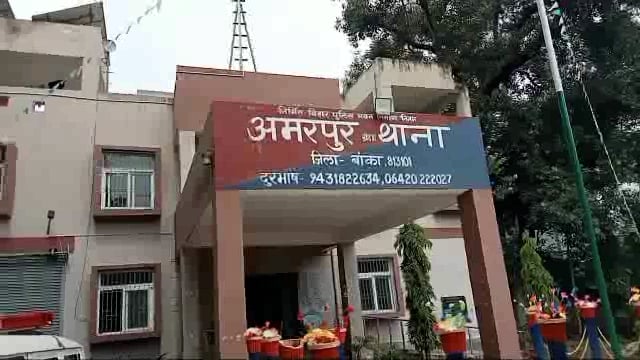 महादेवपुर में अवैध शराब बिक्री का विरोध करना पुलिस के जवान को पड़ा मंहगा दबंगों ने पुलिस के जवान को पीटकर फोड़ी आंख